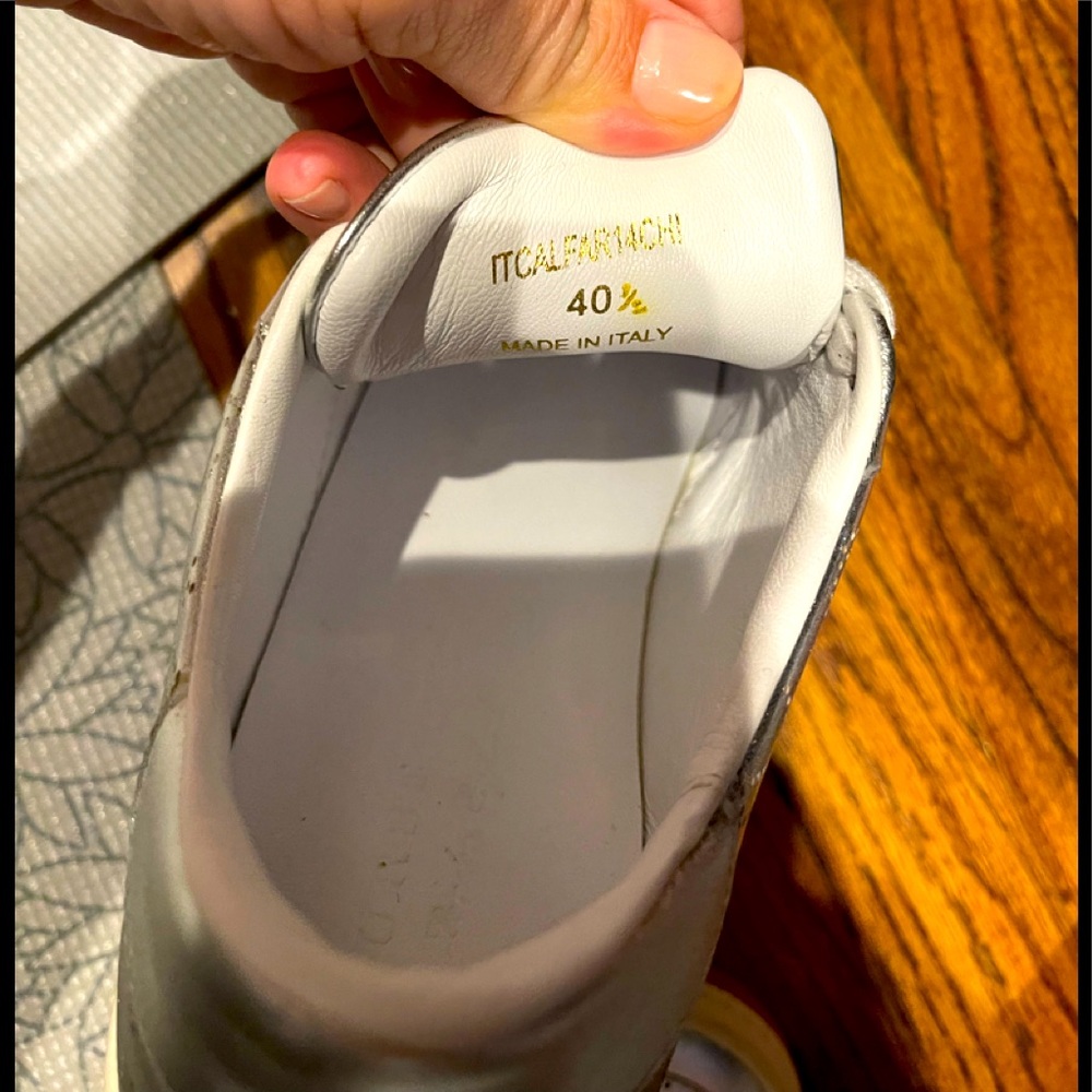 Burberry leather sneakers in great condition! - Picture 7 of 7